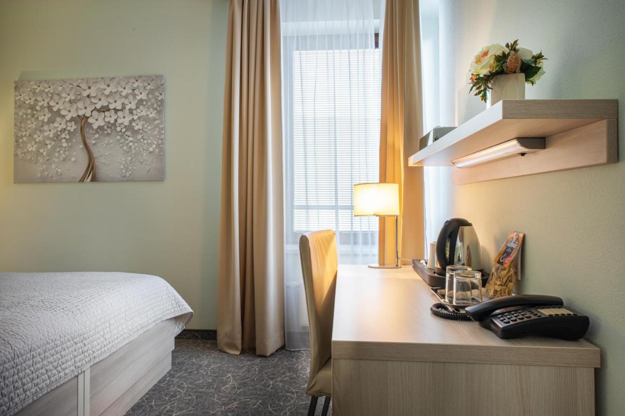 Hotel Mlynska อูแฮร์สแก ฮราดิชเก ภายนอก รูปภาพ